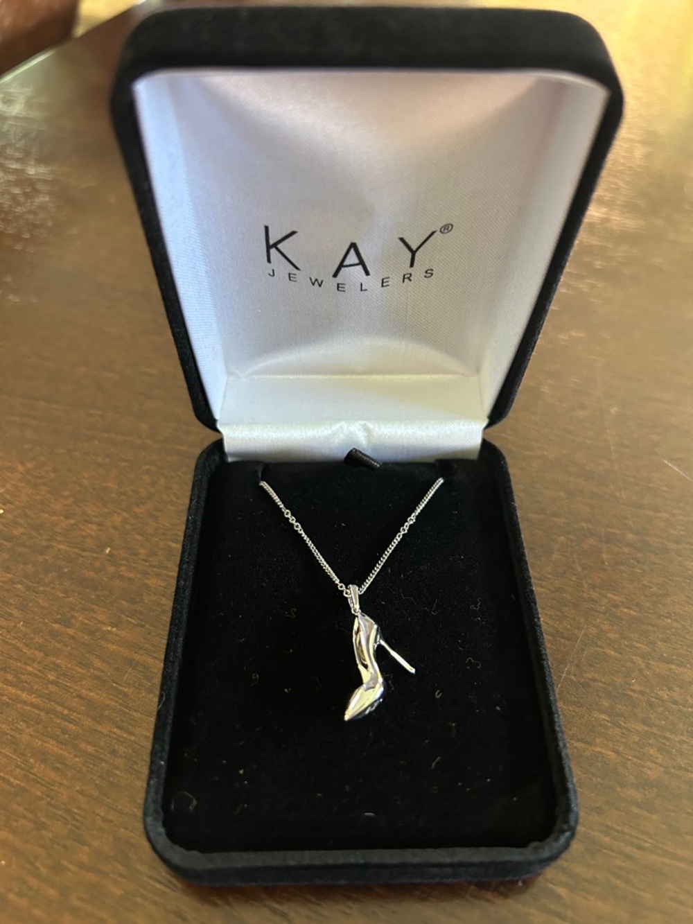 Kay Jewelers Emmy London Shoe Sterling Silver Necklace — 20” Twisted Curb Chain
